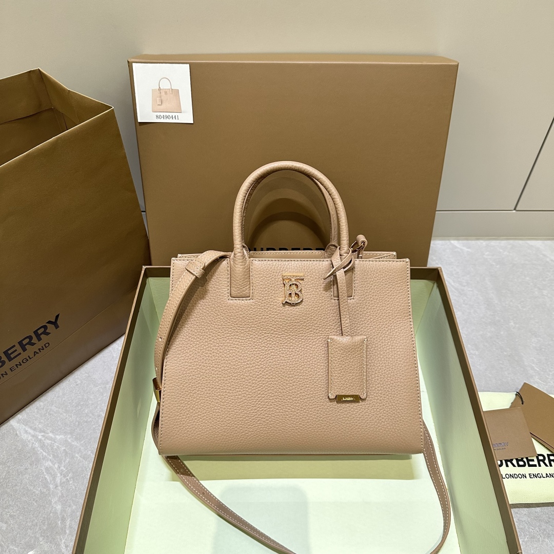 Burberry Women’s Bags | Burberry medium Freya tote bag Brown | SchaferandweinerShops | Burberry ‘Frances Mini’ shopper bag