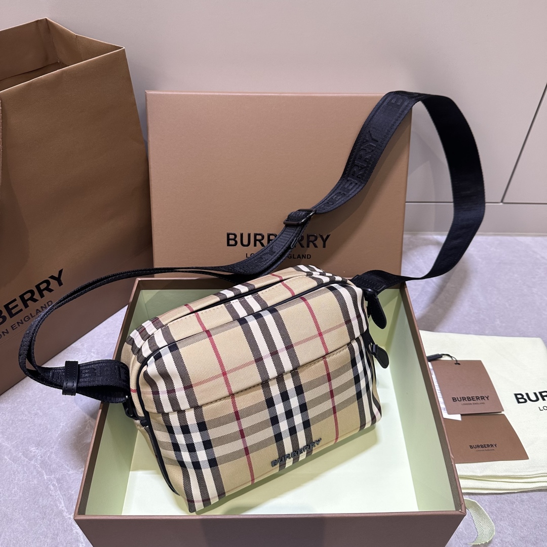 Burberry] Shoulder Bag 8084111 CHECK PADDY CROSSBODY