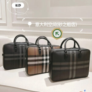 BURBERRY  02369