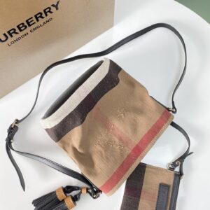 Burberry 02409
