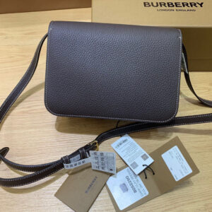Burberry 02499
