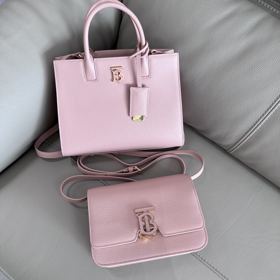 Burberry 02519