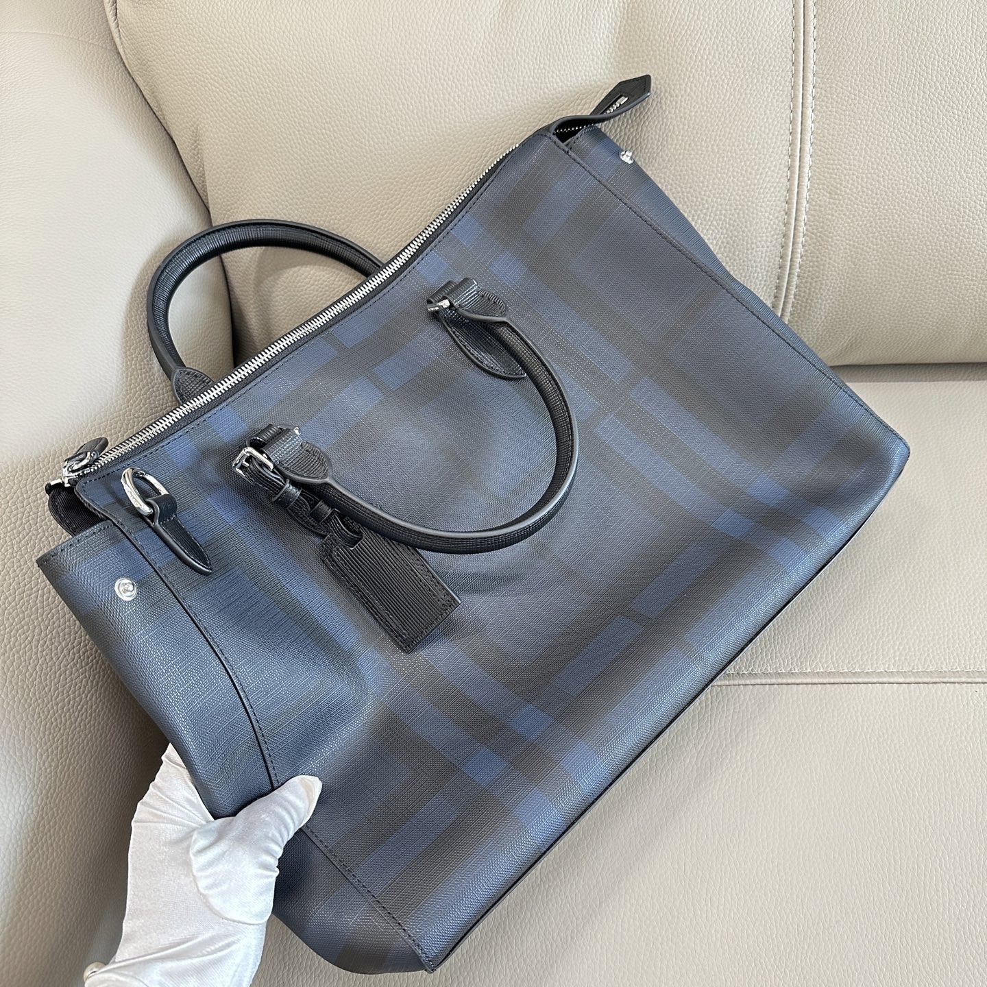 BURBERRY  02549