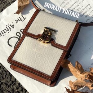Burberry 02599