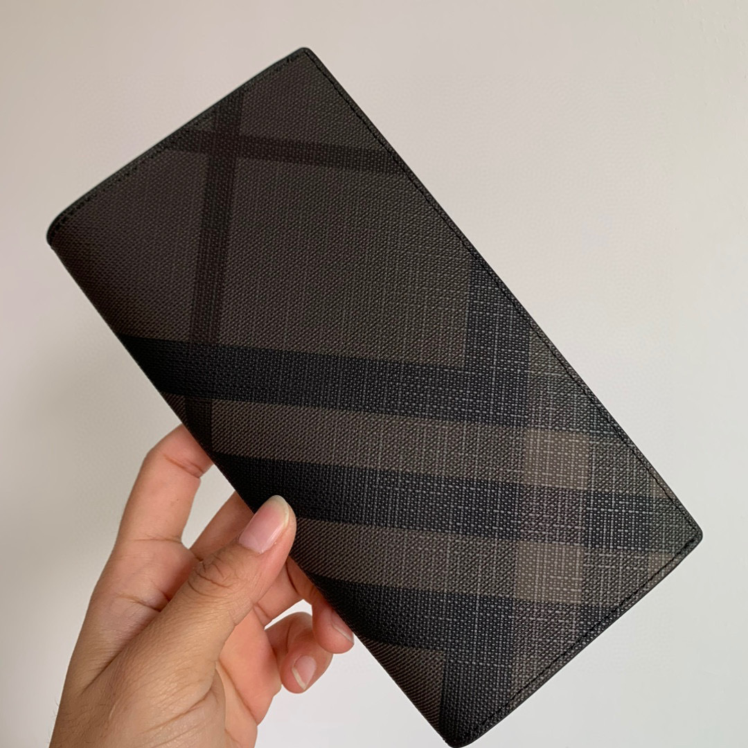 Burberry long leather wallet in black oblique check pattern Burberry 02599