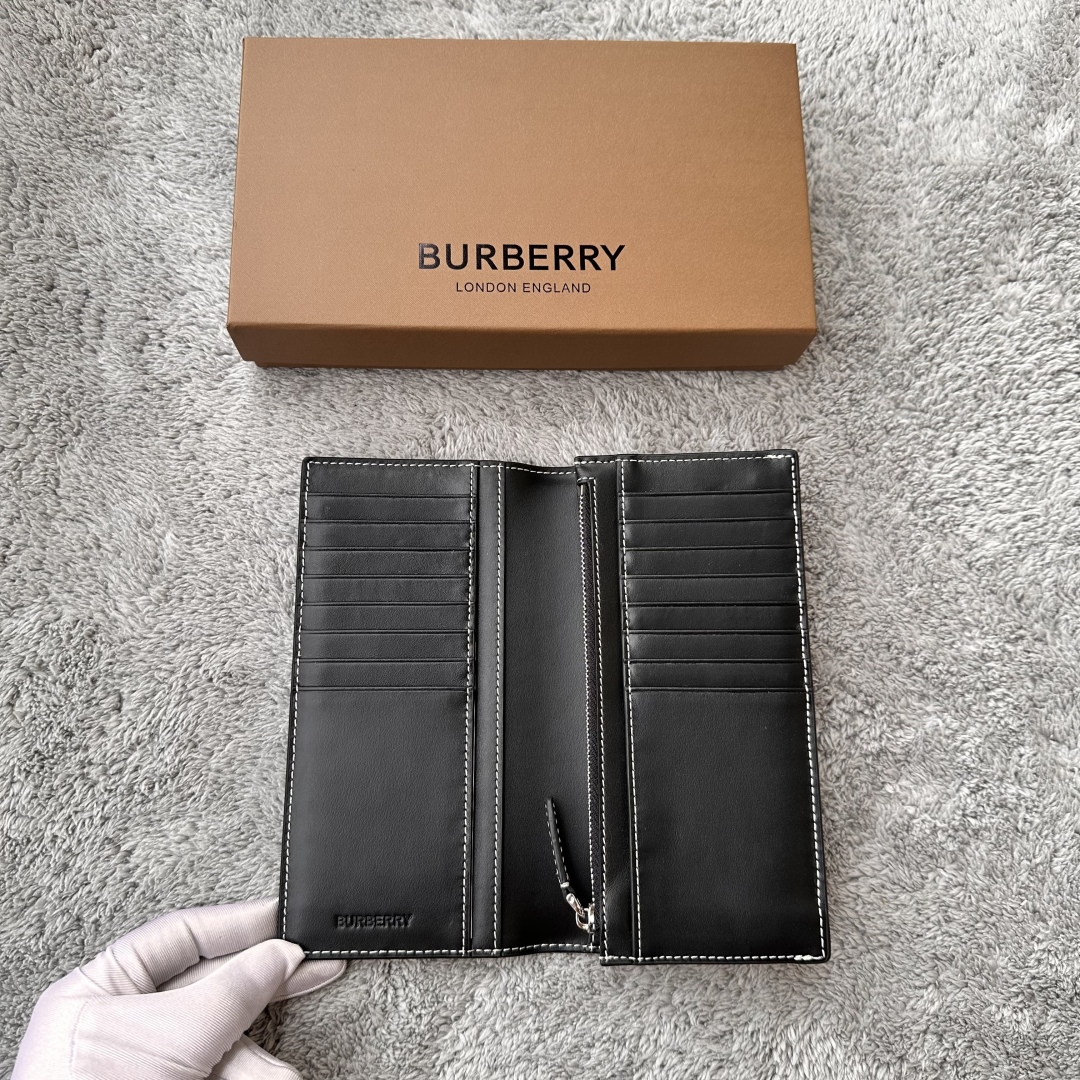 Burberry 02629