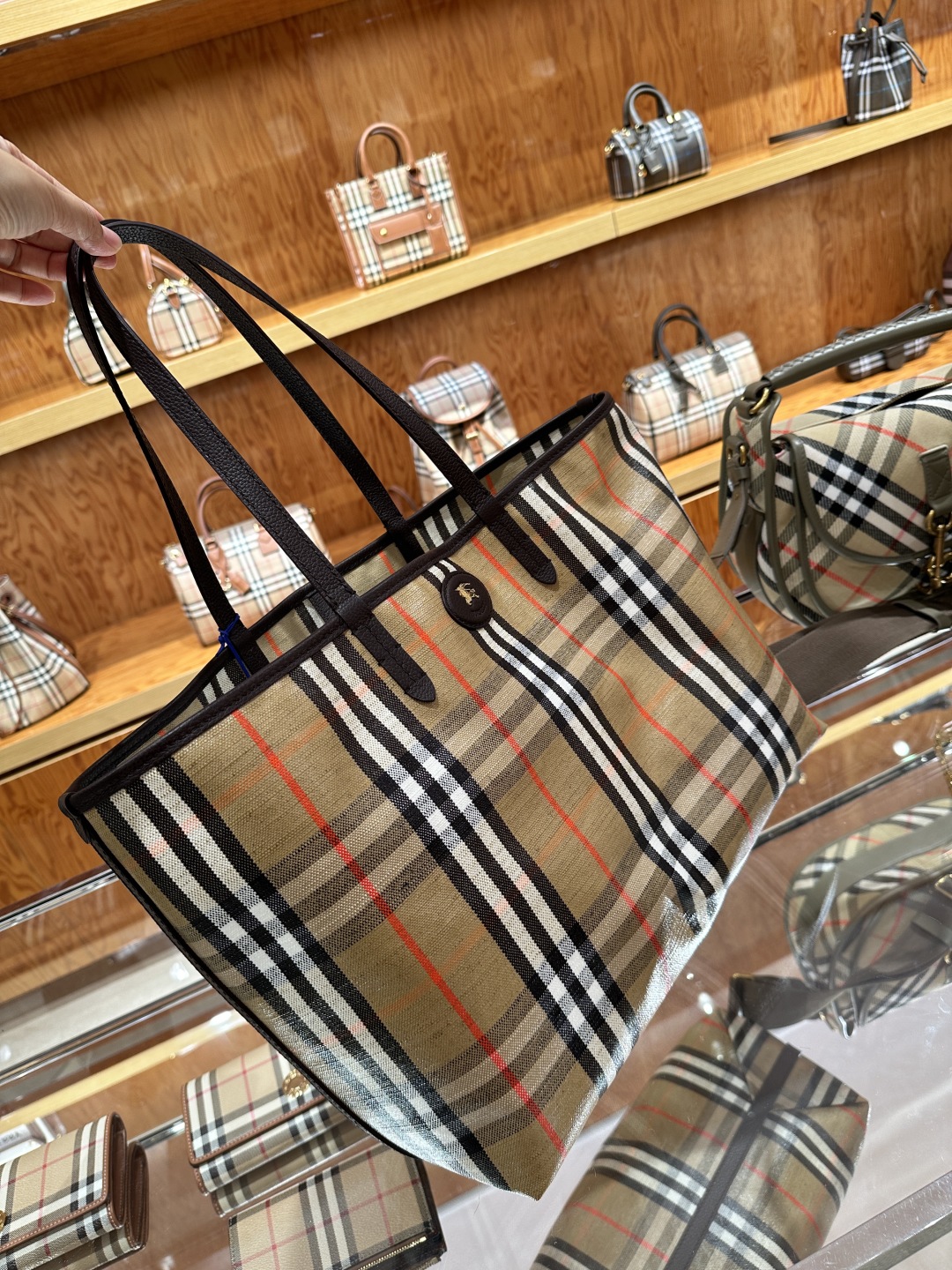 Burberry Ladies Beige Medium Heritage Dual Handle Tote