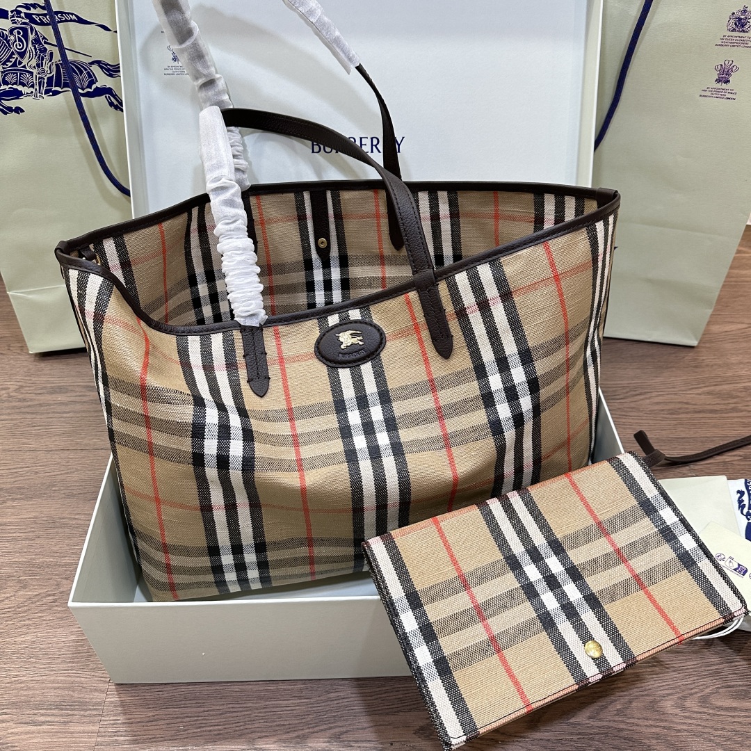 Burberry Canterbury Tote Bag in Brown | BURBERRY  03099