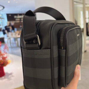 BURBERRY  03139