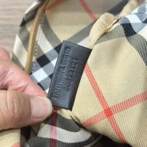 BURBERRY  03409