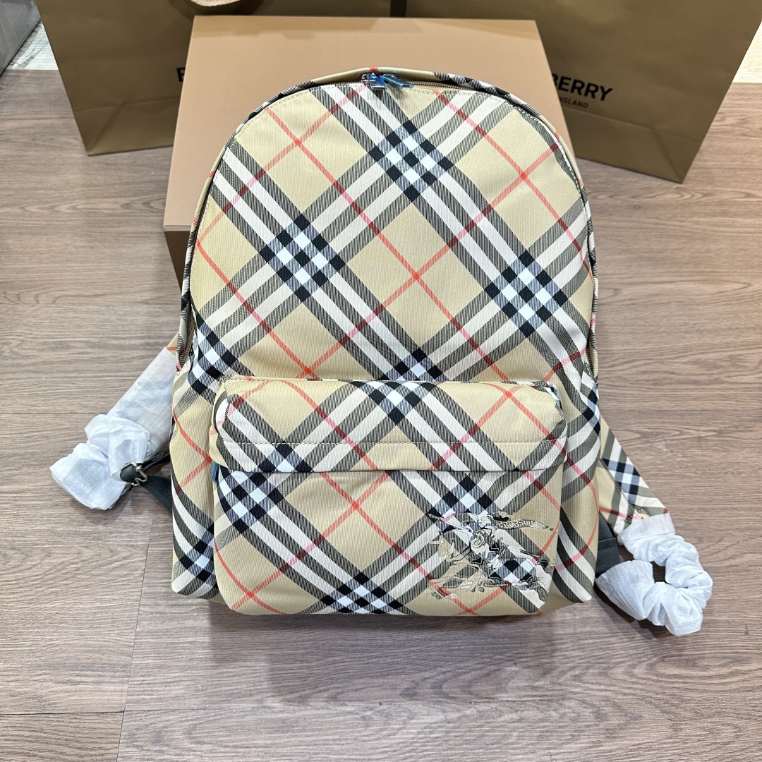 Burberry ‘check’ backpack available on SUGAR – 192522 BURBERRY  03409