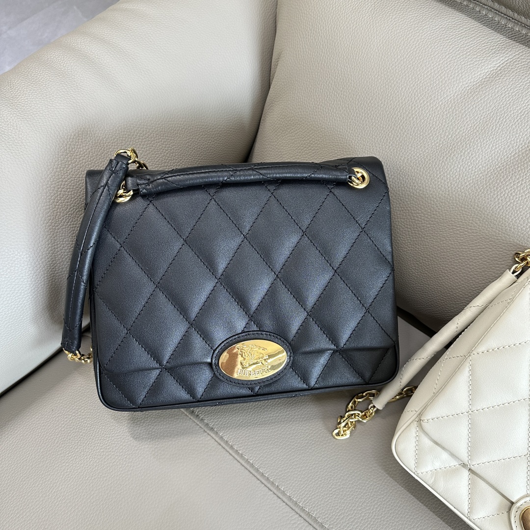 BURBERRY  03429