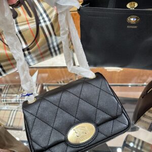 BURBERRY  03479