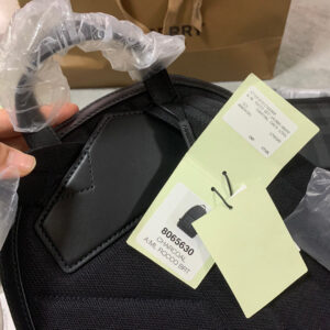 BURBERRY  03728