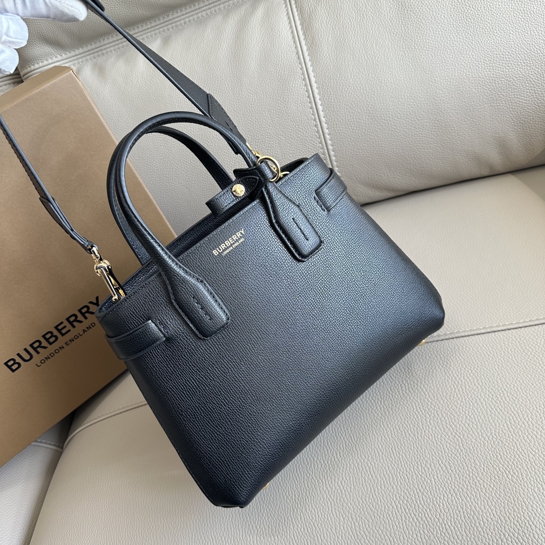 Burberry Black Leather Small Banner Tote Burberry |