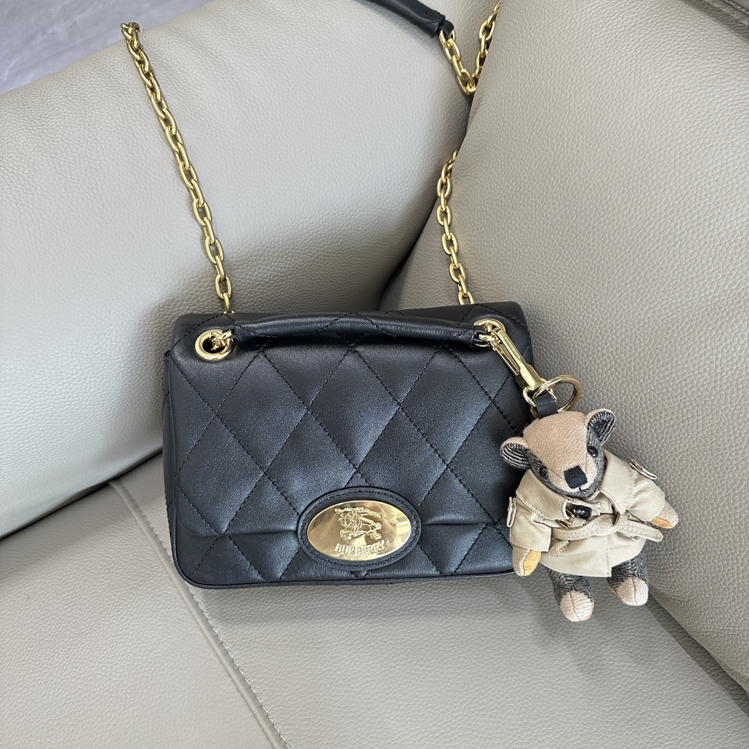 Burberry Quilted Strand Small 2025 w/ Tags – Black Crossbo