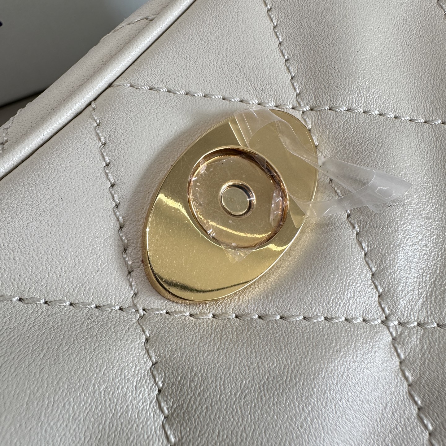 BURBERRY  045610