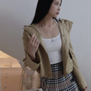 BURBERRY  04579