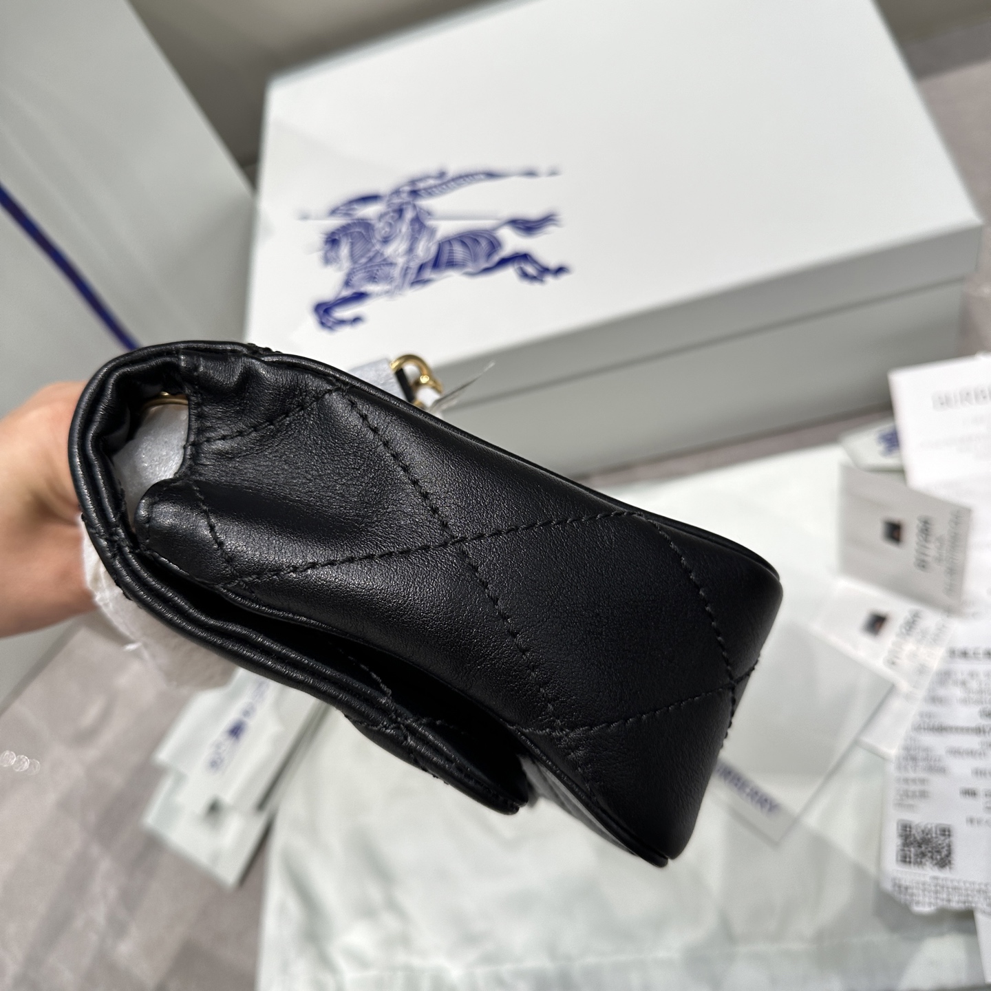 BURBERRY  04679