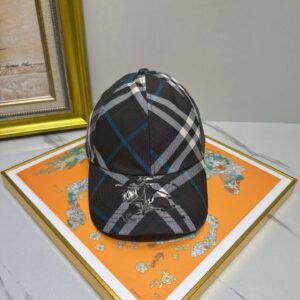 Burberry Check Equestrian Knight Logo Baseball Cap