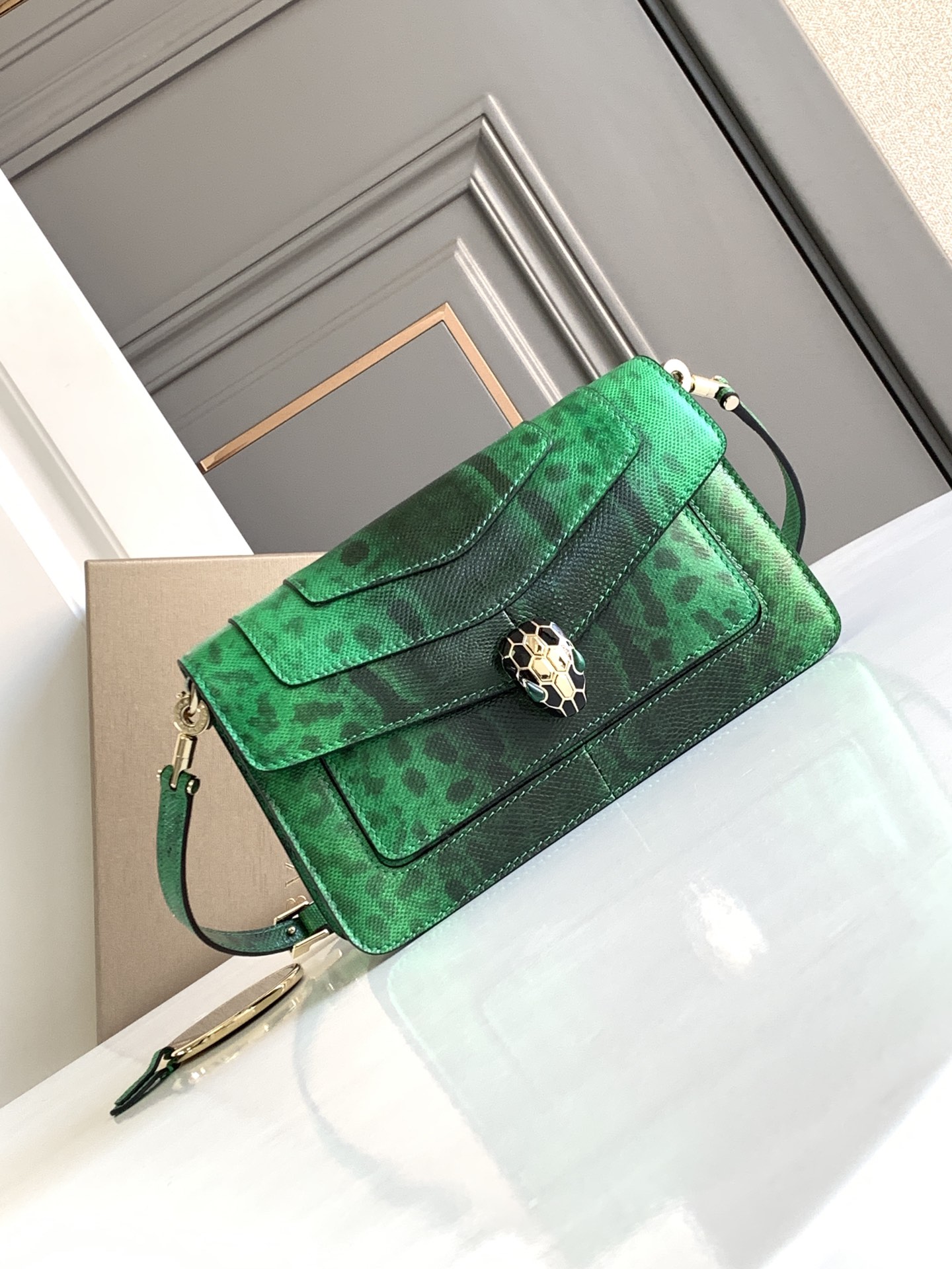 Bulgari Serpenti Forever East-West Shoulder Bag 293279 | Bulgari Bvlgari 00079