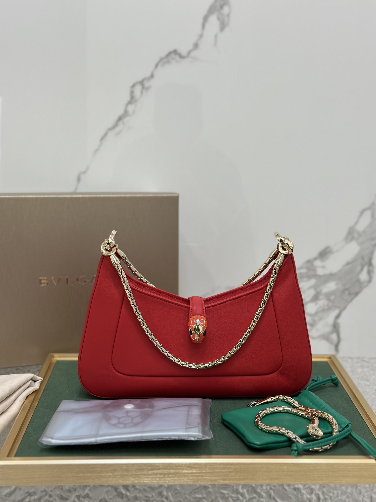 Bvlgari Women Serpenti Baia Small Shoulder Bag in Calf Leather-REDBvlgari  00139