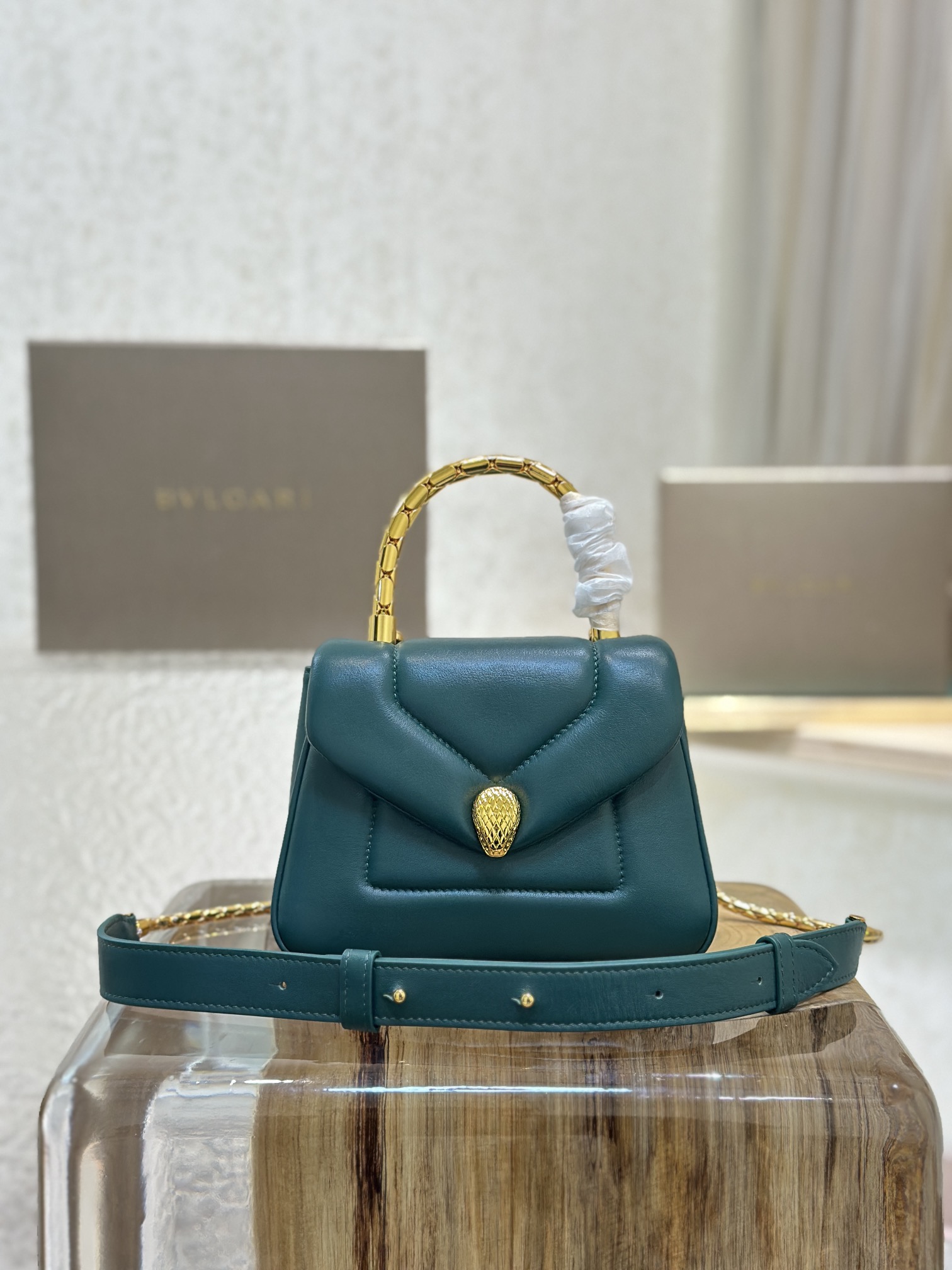 BAG BVLGARI SERPENTI CALFSKIN GREEN Bvlgari  00239