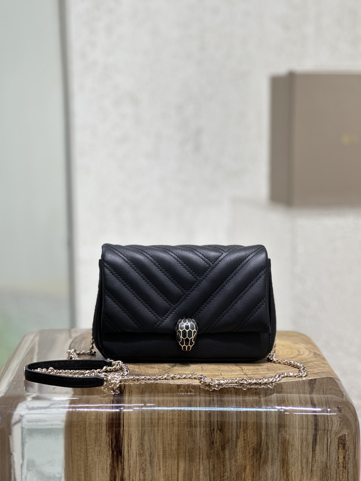 Bvlgari Serpenti Cabochon Shoulder Bag – Black Shoulder Bags, Handbags – BUL55623