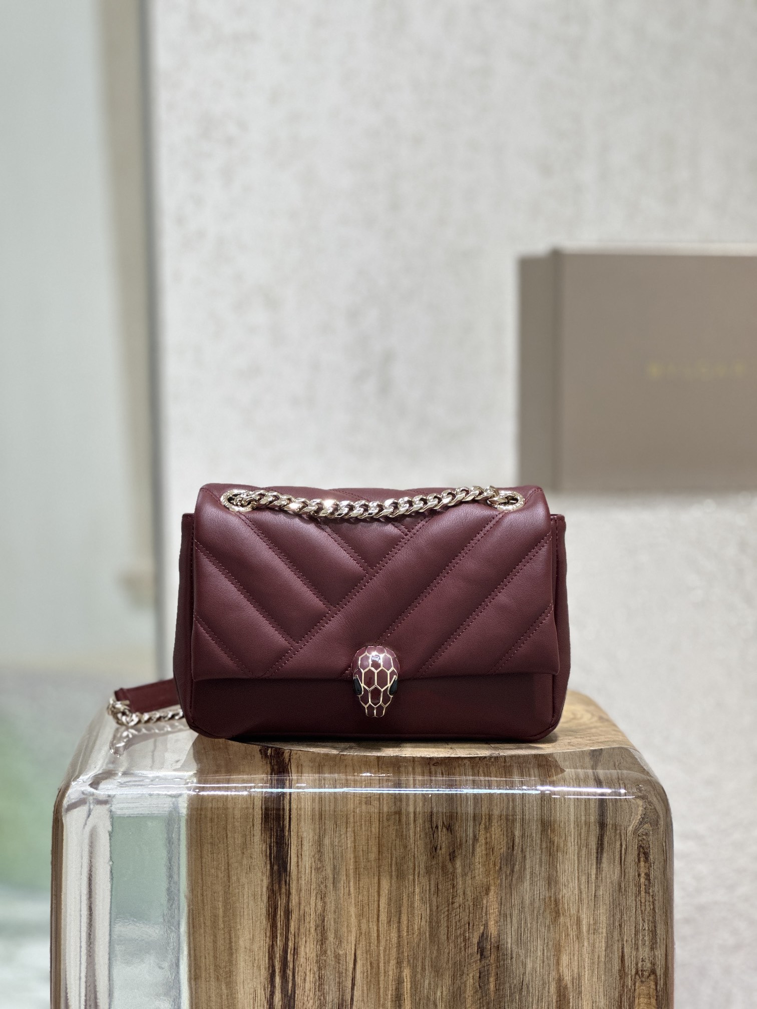 Bvlgari Serpenti Cabochon Shoulder Bag Diagonal Quilted Bvlgari  00289