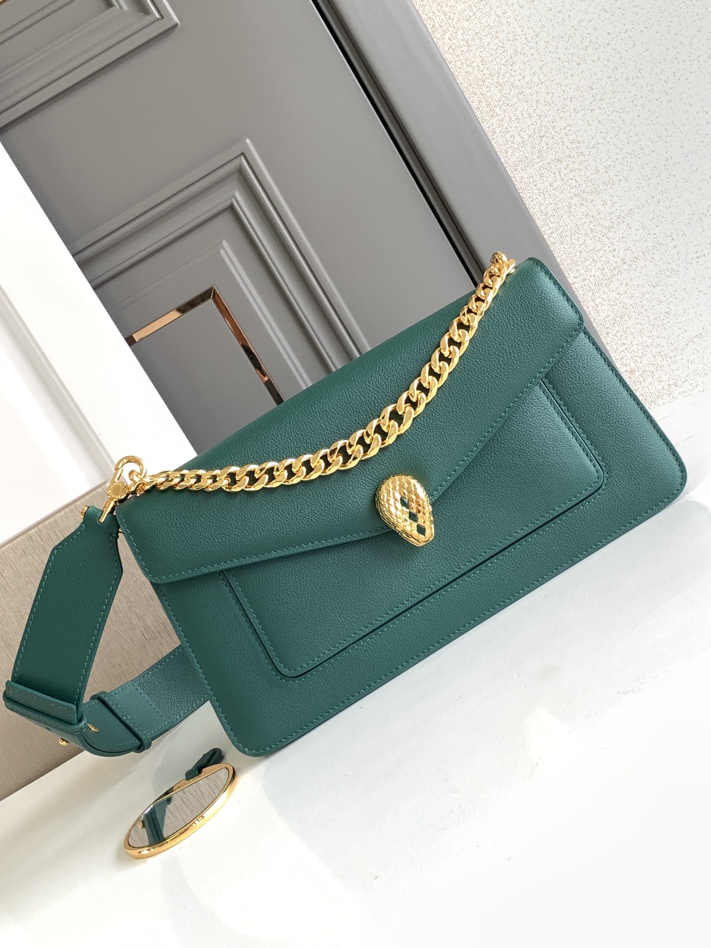 BVLGARI Serpenti Maxi Chain Leather Shoulder Bag | Sak