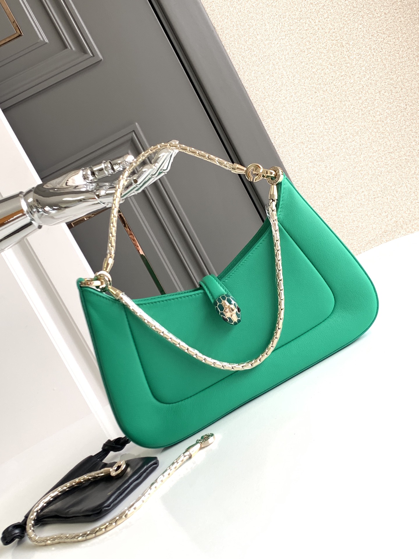 Bvlgari Leather Serpenti Baia Bag – Green Shoulder Bags,