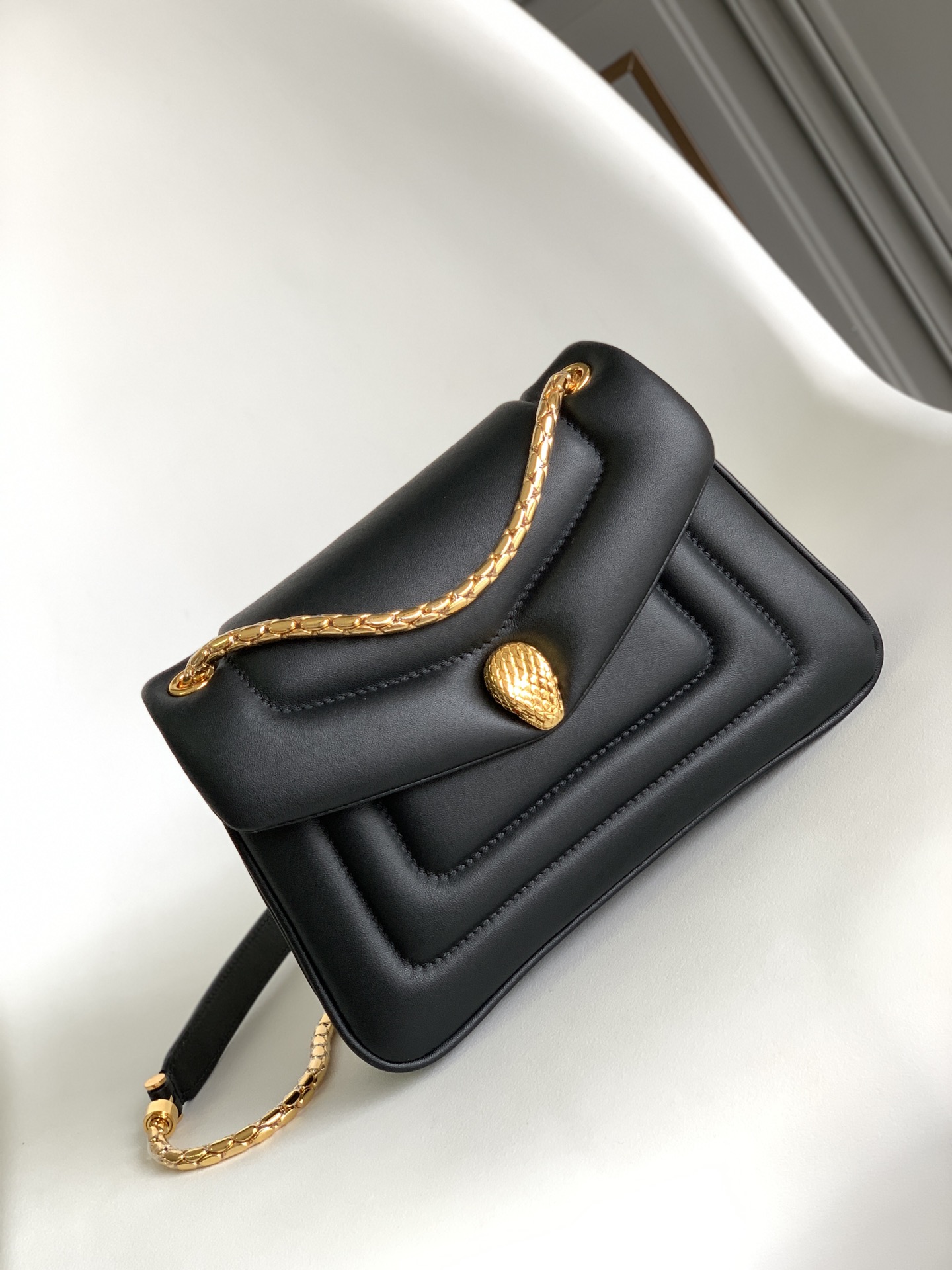 Bvlgari Leather Serpent Viper Handle Bag – Black Handle Bag