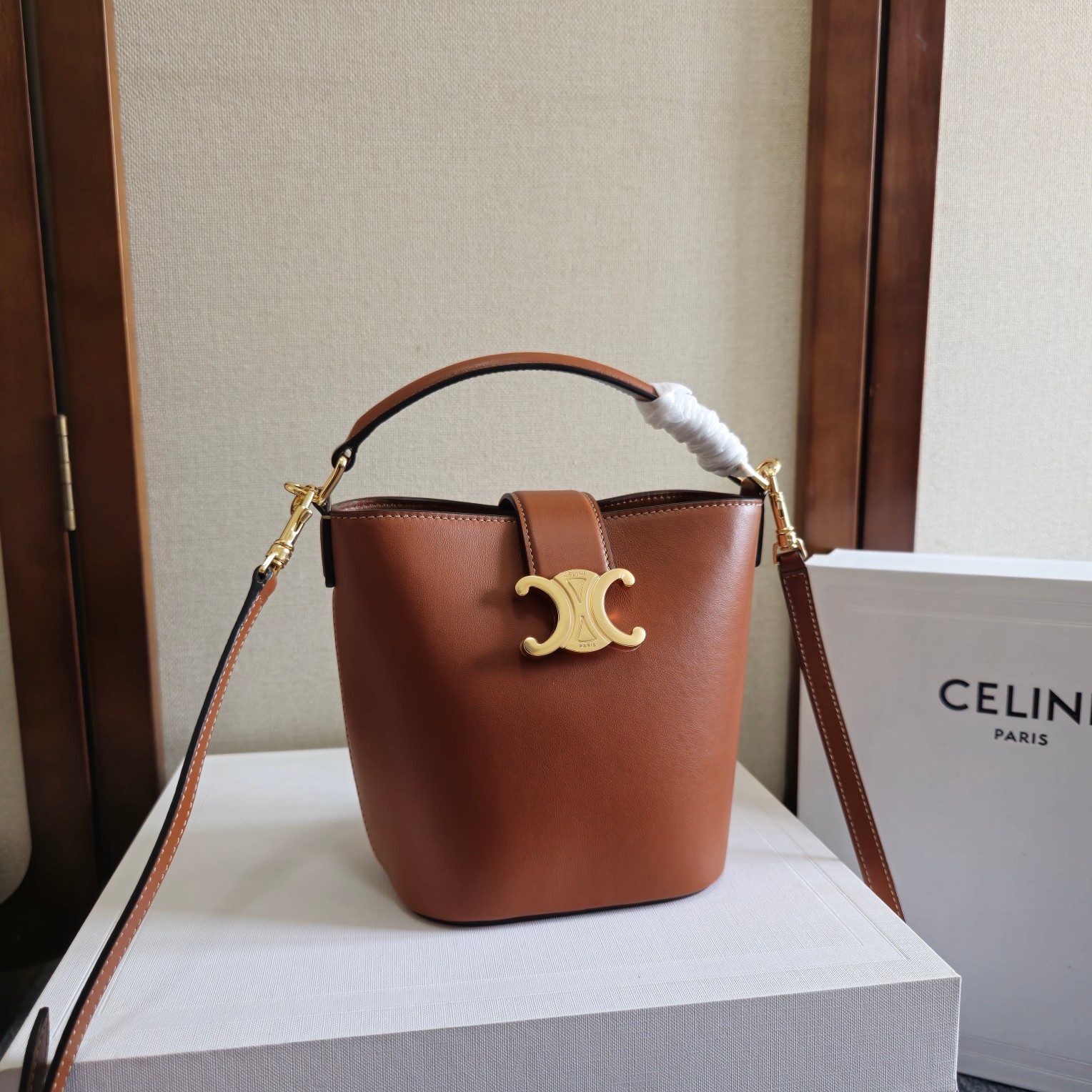 CELINE Smooth Calfskin Triomphe Small Louise Bag Ta