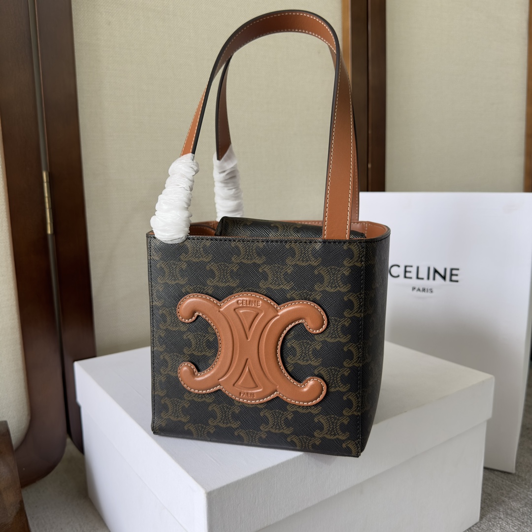 CELINE CUBE BAG CUIR TRIOMPHE IN TRIOMPHE CANVAS AND CALFSKIN TAN