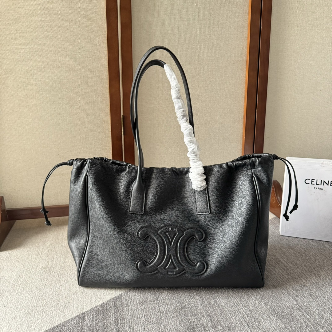 Celine MEDIUM CABAS ANAÏS CUIR TRIOMPHE IN GRAINED CALFSKIN – BLACK | CELINE
