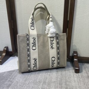 Chloé Chloe Medium Woody Tote In Beige Canvas on SALE