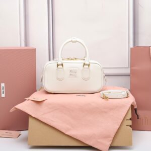 Miu Miu Beige/cognac Crochet Handbag | Miu Miu