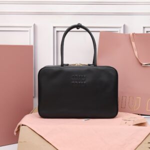 Miu Miu Black Leather Beau Bag | Miu Miu