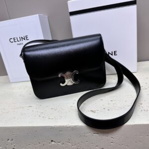 Celine TEEN TRIOMPHE BAG IN shiny calfskin – BLACK | CELINE
