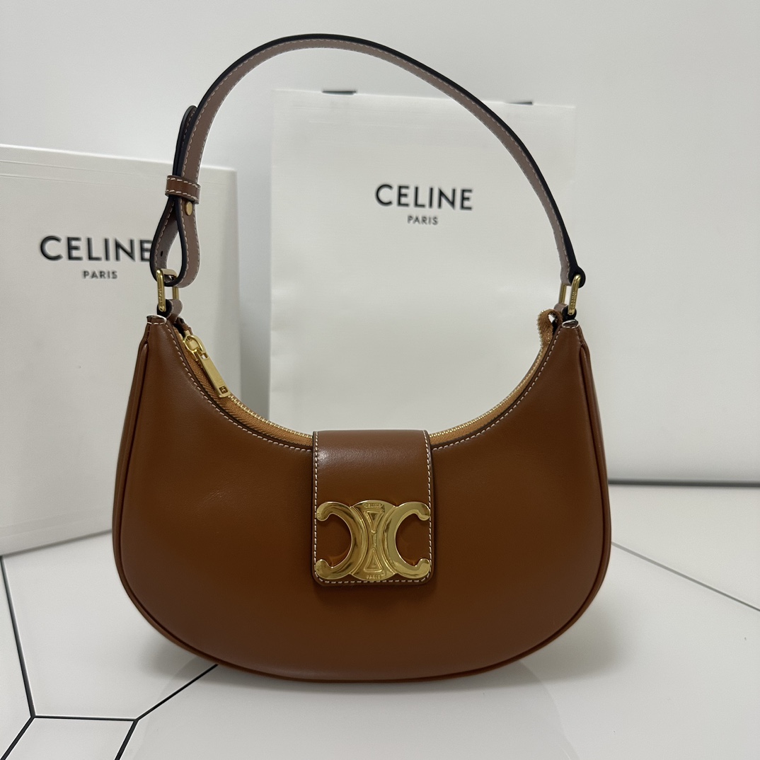 CELINE Smooth Calfskin Medium Strap Ava Triomphe
