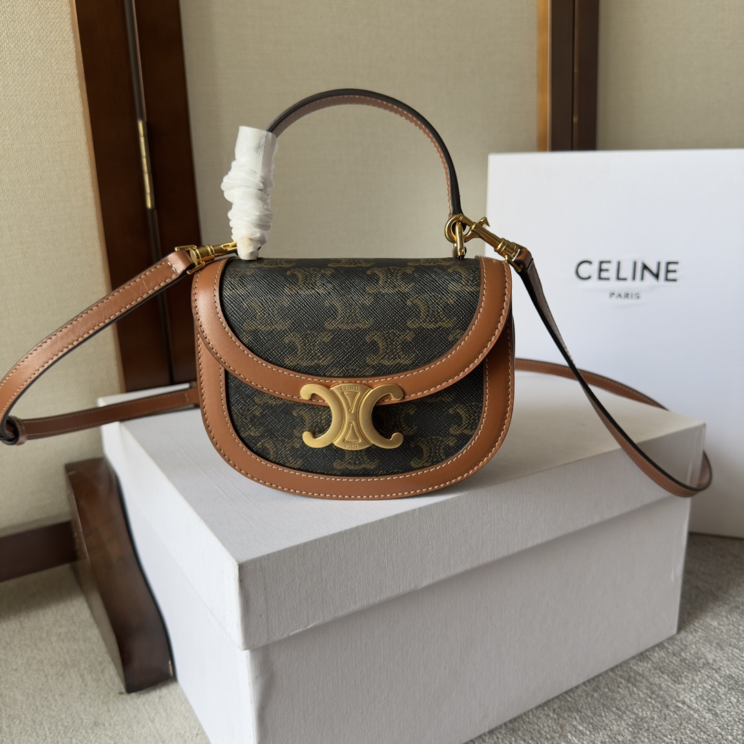 Celine MINI BESACE CLEA IN TRIOMPHE CANVAS AND