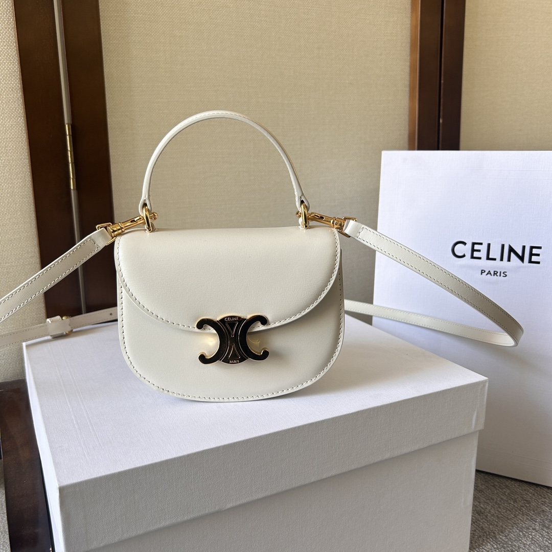 CELINE Céline Pre-Owned 2022 Mini Patent Besace Clea Satchel |