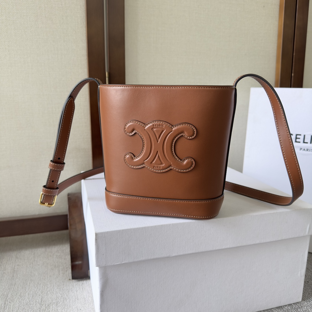 CELINE Smooth Calfskin Small Cuir Triomphe Bucket Bag Tan