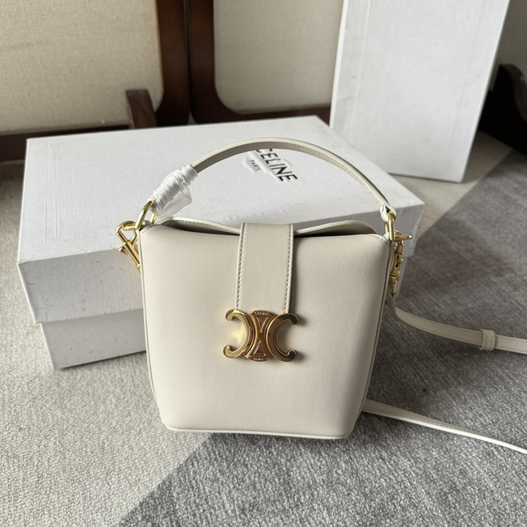 Celine SMALL BUCKET LOUISE IN SMOOTH CALFSKIN – RICE
