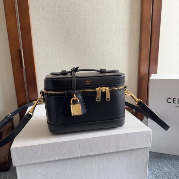 Celine CELINE VANITY EM PELE DE BEZERRO SATADA SUAVE