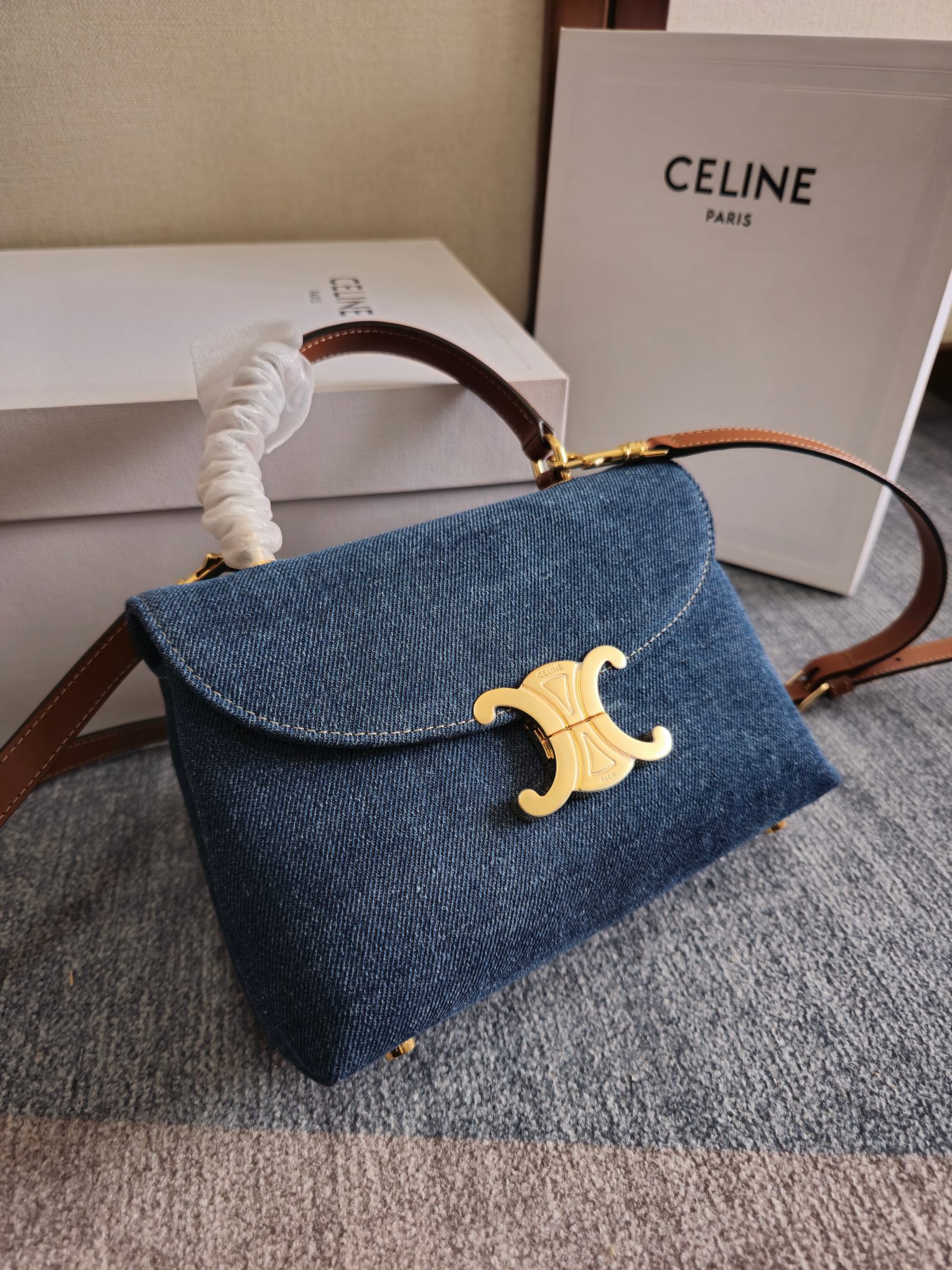 Celine TEEN NINO BAG IN DENIM – Denim / Tan | CELINE
