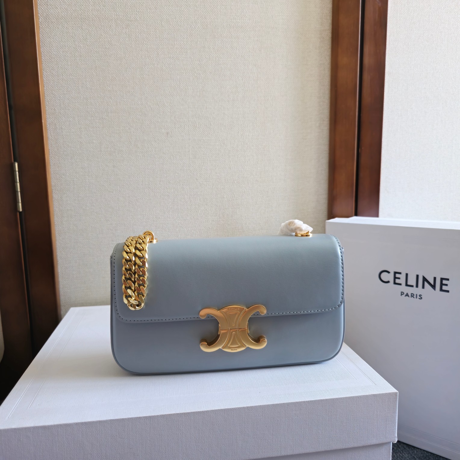 Celine CHAIN SHOULDER BAG CLAUDE IN SHINY CALFSKIN