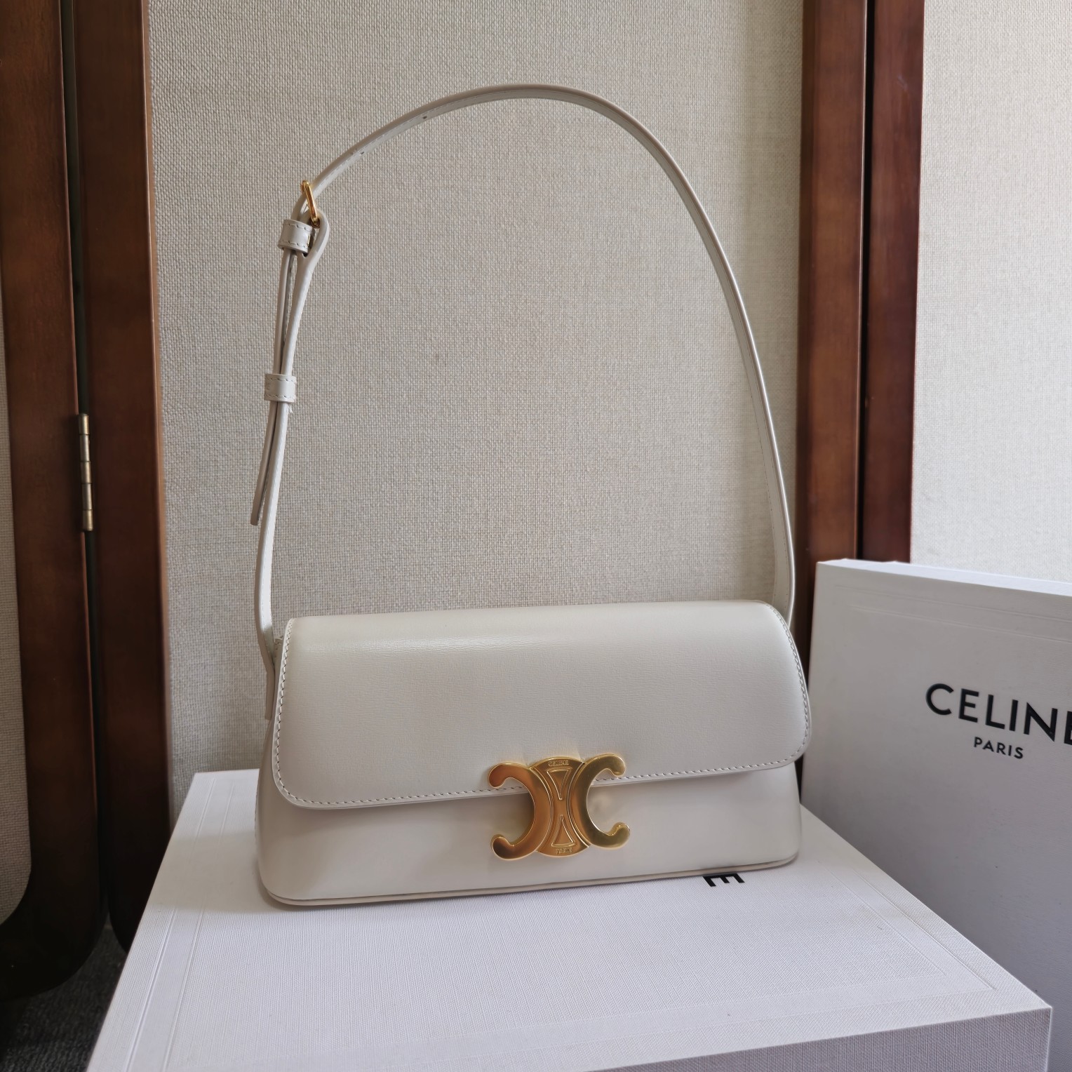 CELINE Triomphe long leather handbag Celine White in Leather