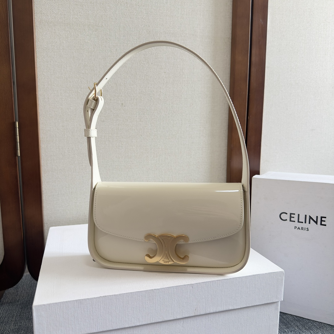 Celine Triomphe Card Holder in Shiny Calfskin Black