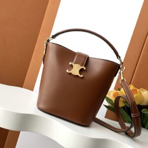Celine MEDIUM BUCKET LOUISE IN SMOOTH CALFSKIN – TAN | CELINE
